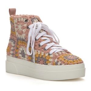 BRAND NEW LUCKY BRAND Curla Crochet High Top Sneaker